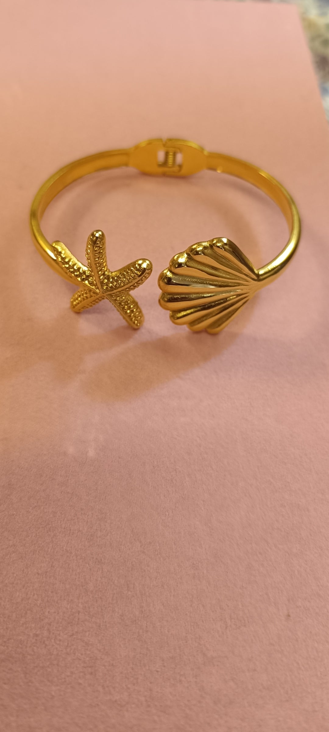 Bracelet coquillage ouverture avec ressort